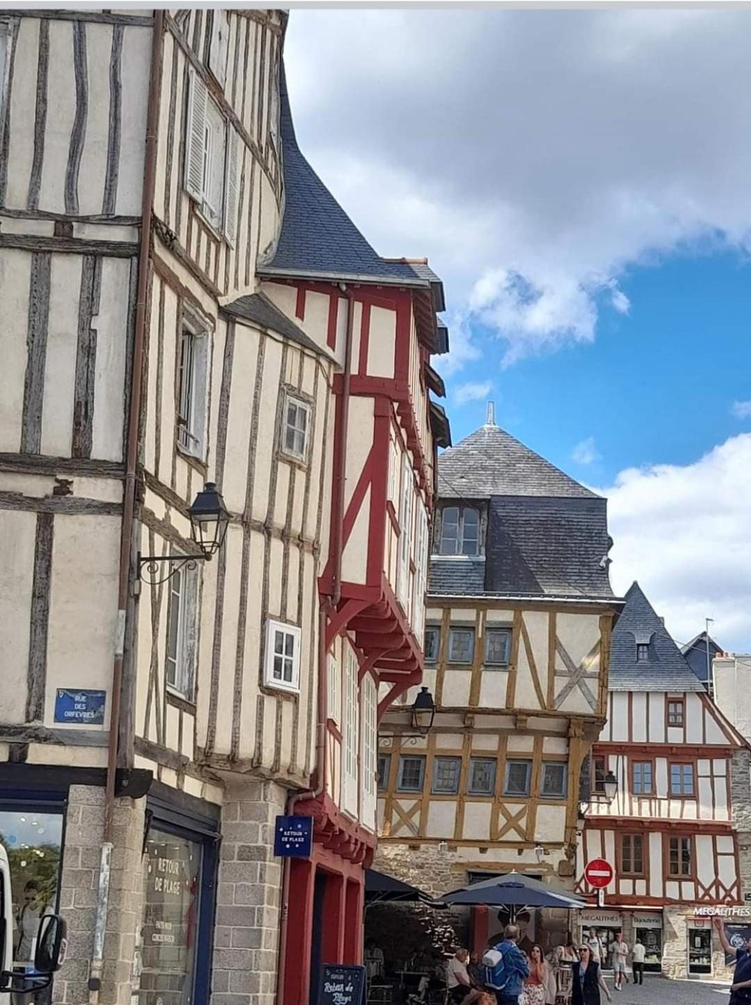 Appartement Spacieux 3 Chambres Vannes Exterior photo